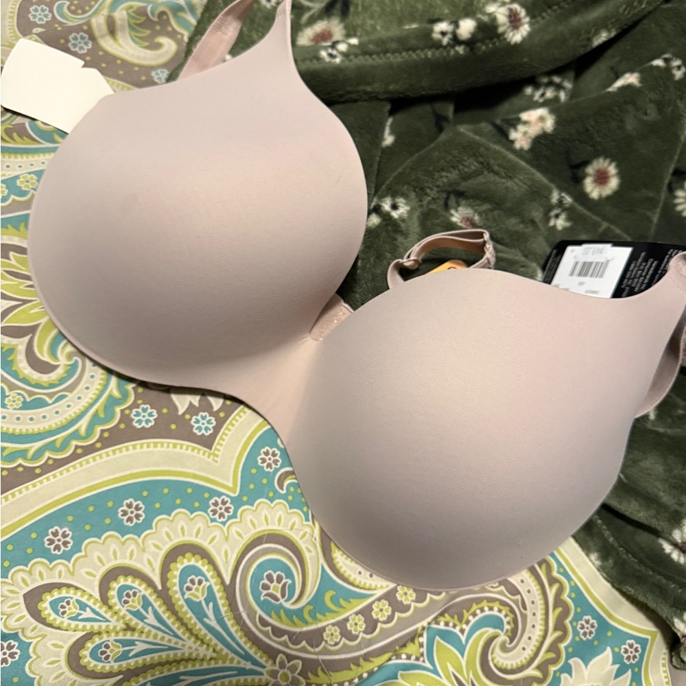 Maidenform Light Pink Seamless Bra